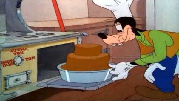 tort pentru ziua de naștere a lui Mickey Mouse
